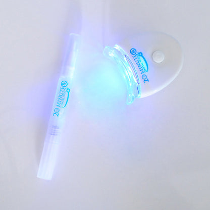 Découvrez le Blanchiment Dentaire à Domicile avec le Kit Rivieraescape™